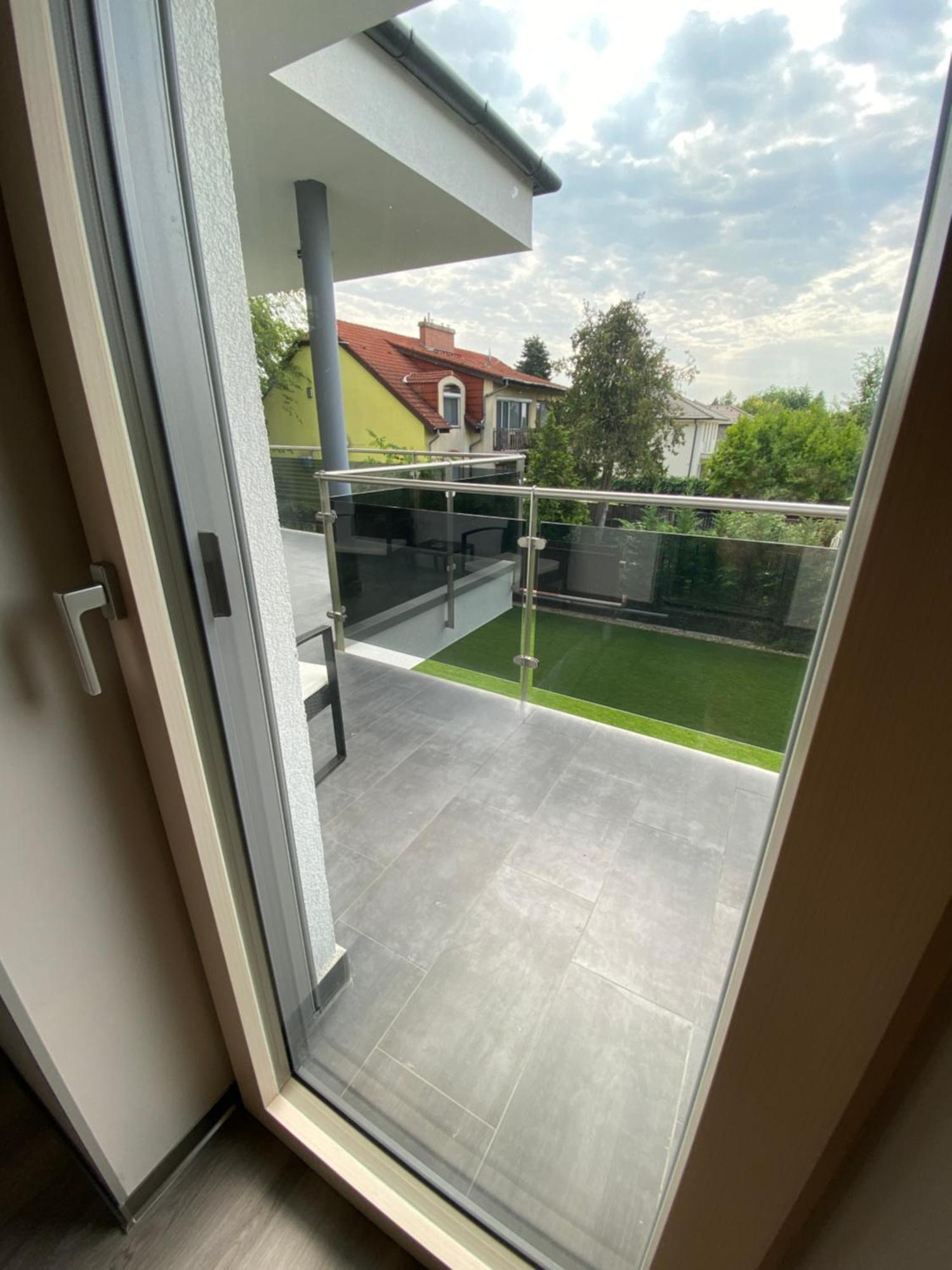 Modern Living In Budapeşte Dış mekan fotoğraf